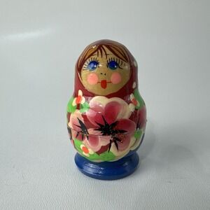 Vintage Very Intricate Small Russian Handmade Nesting  Dolls  5 Pcs Set